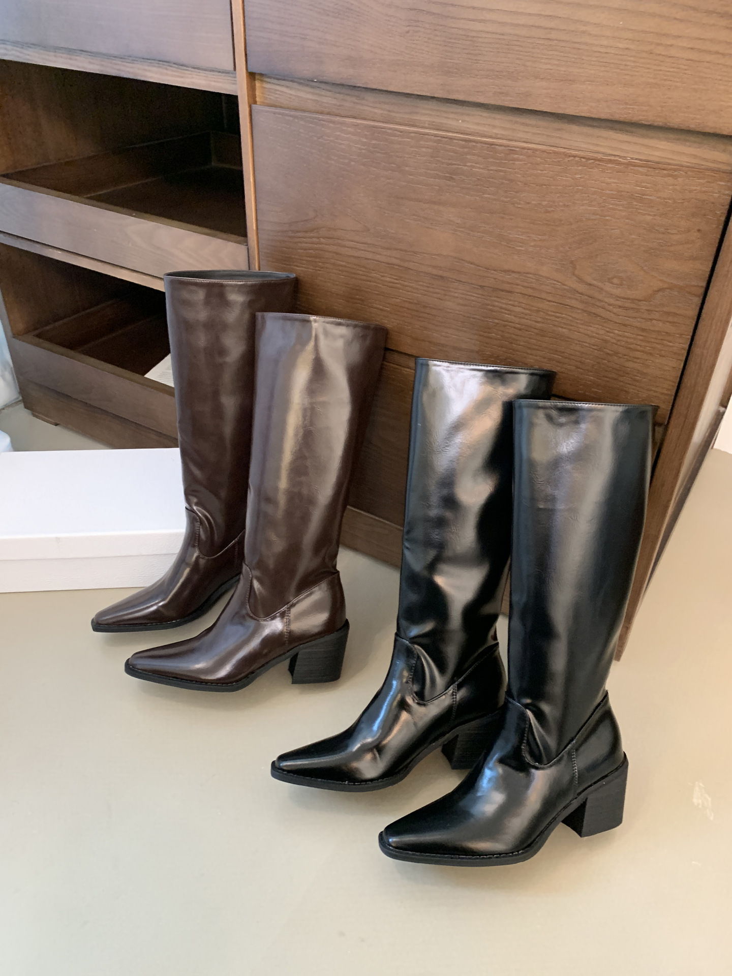 ShoeGlobe 2025 Autumn Winter New Versatile Long Wide Square Toe Chunky High Heel Thin Style Elegant Commuter Boots For Women_voghion.com