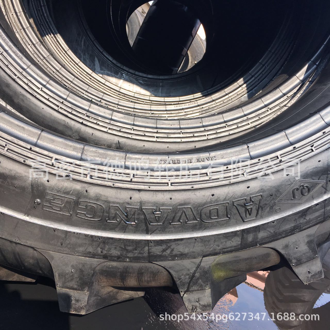 Suministro de neumáticos de tractor 12-38 Herringbone neumático agrícola 12.4-24