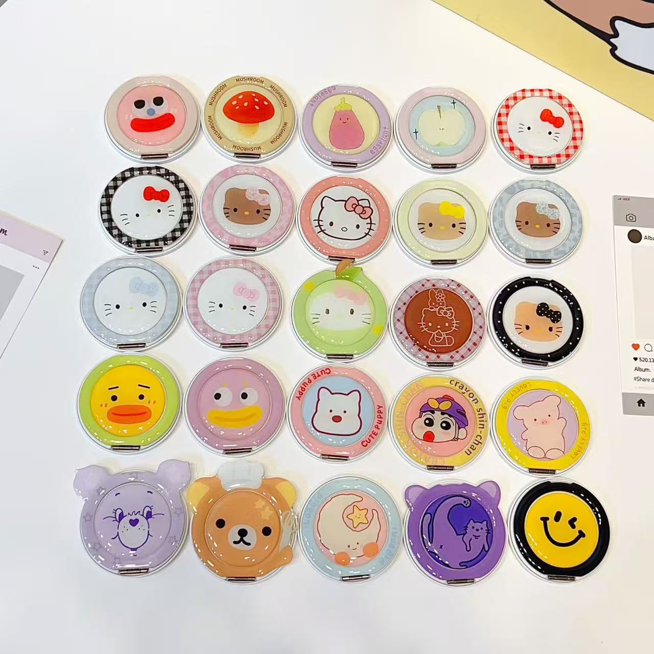 Fun Cartoon Animal Expression 360-Degree Rotating Stand Suitable for Mobile Phone Cases Strong Adhesive Portable Stand