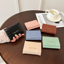 鳄鱼纹小钱包女短款2025新款小众简约百搭高档折叠搭扣卡包零钱夹