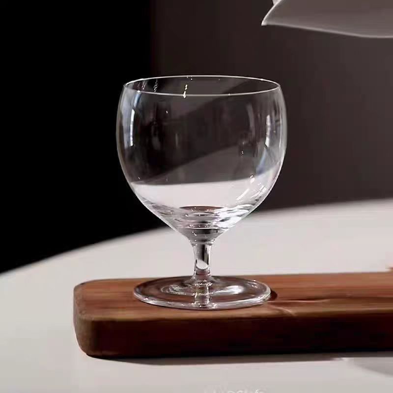 Barra de patas cortas de vidrio simple, coctelería, copa de cóctel, restaurante, bebidas frías, taza de café con hielo creativo, taza de postre