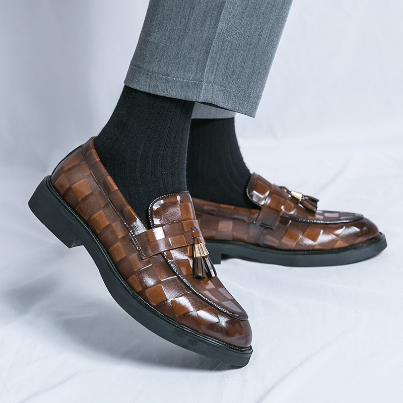 Verano hombre esmalte bordilla zapatos de hombre negro casual retro británico transpirables zapatos de boda zapatos de negocios zapatos de cuero hombre