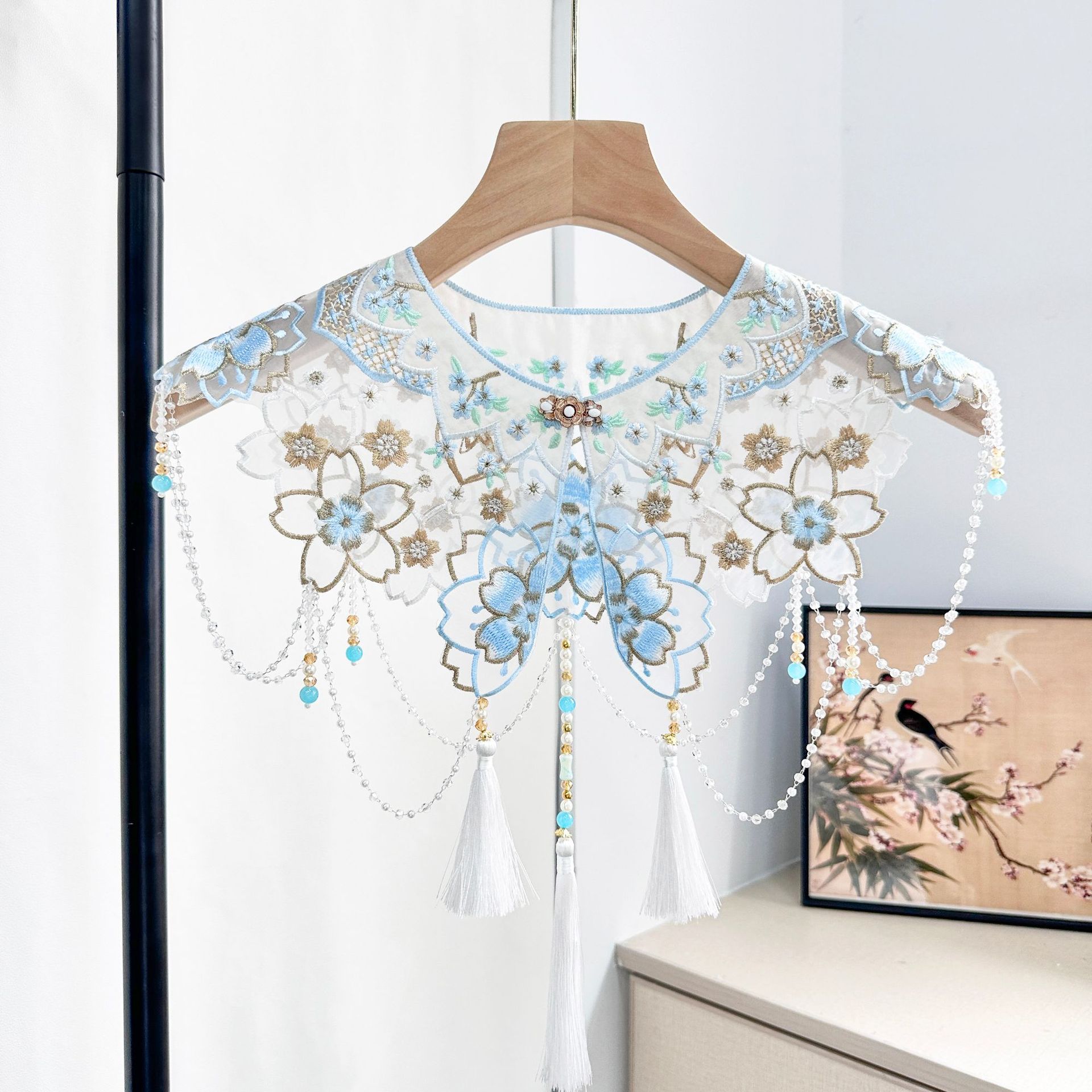 Colocación de color azul y blanco hombro de nube exquisito bordado floral con borlas con cuentas vestido de caballo Hanfu para niños nuevos accesorios chinos image 1