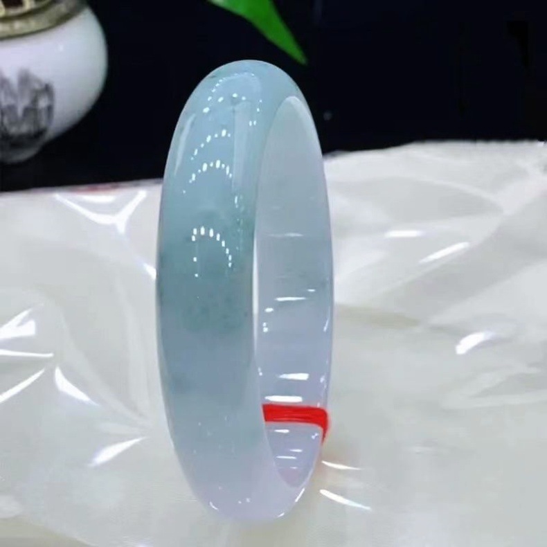 Vòng tay ngọc bích tự nhiên A hàng thật có chứng nhận, nữ băng giá cao cấp, màu xanh nhạt chi tiết 4