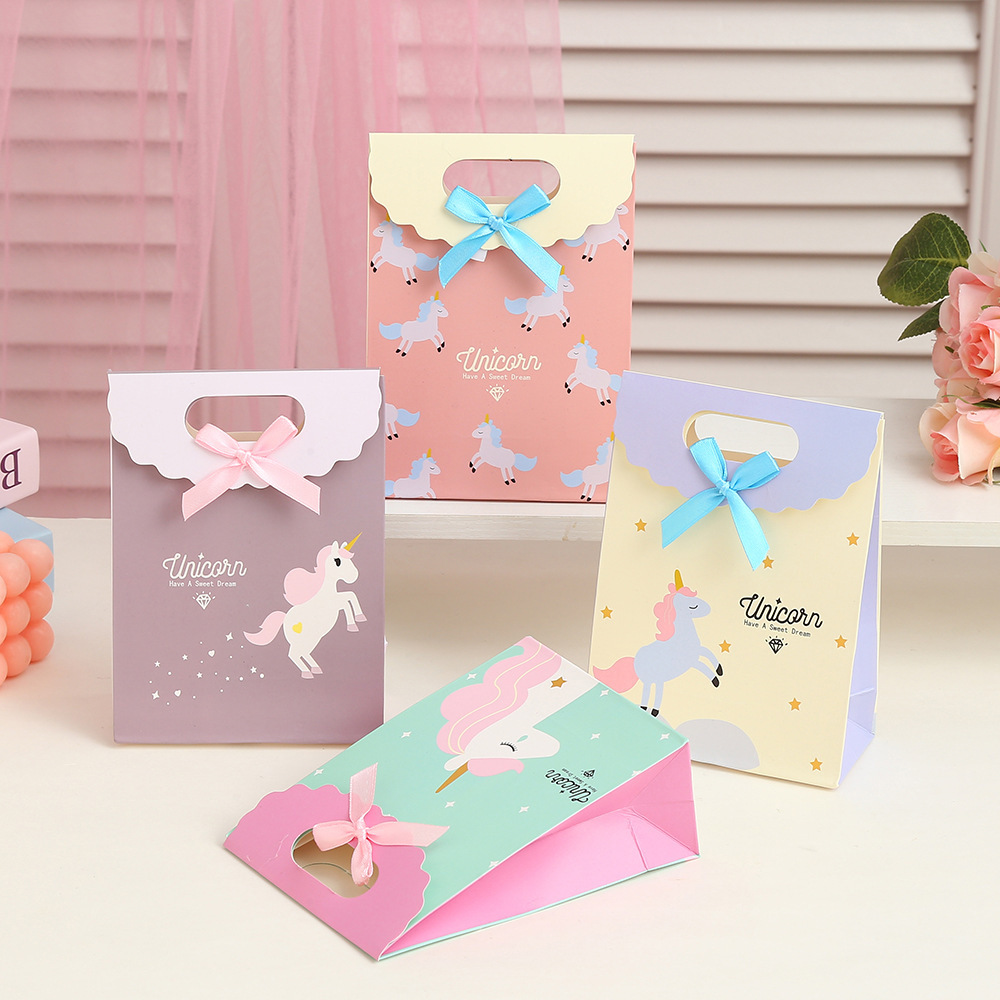 卡通翻盖礼品袋白卡纸袋童趣手提袋蝴蝶结甜品打包袋 购物包装袋