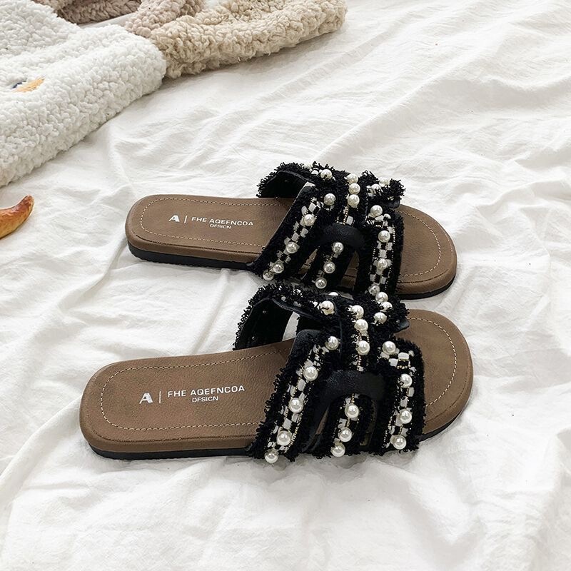Plus-size women's shoes, French-style casual vacation wear, new flat slippers, size 41, gentle Chanel-style slip-on slippers, size 42 Plus-size women's shoes, French-style casual vacation wear, new flat slippers, size 41, gentle Chanel-style slip-on slippers, size 42