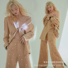 展会新款影楼个人形象照女士西服杂志主题写真肖像艺术照摄影服装
