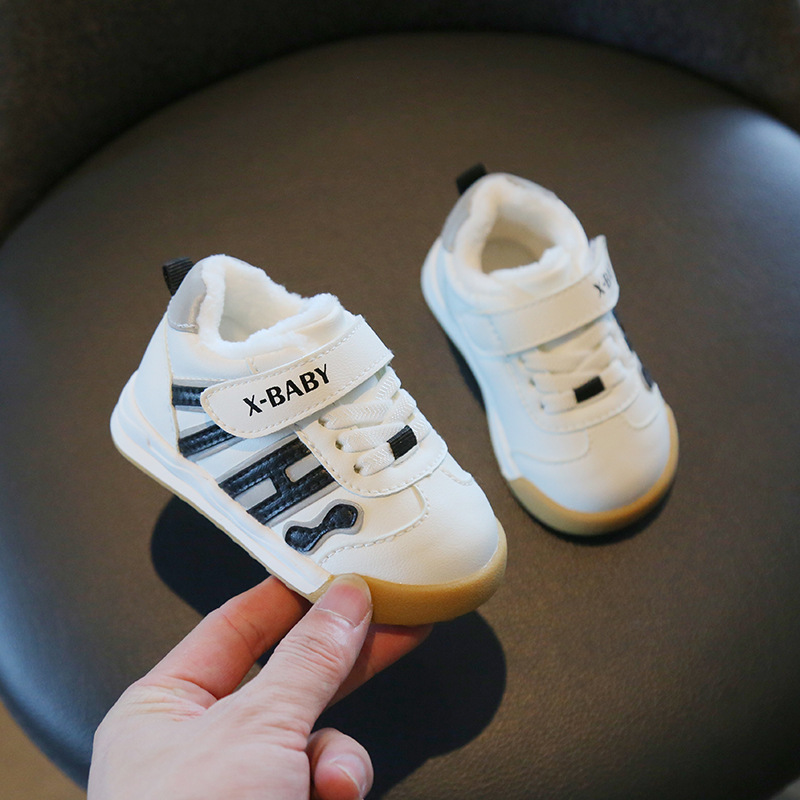 Zapatos de algodón para bebés de invierno para mujeres de 1 a 3 años de edad para niños y niños pequeños zapatos forrados de lana para niñas de otoño e invierno zapatos de bebé de fondo suave para niños pequeños