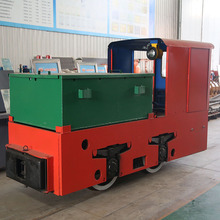 8����늳�늙C܇�S��ֱ�N�V�à���܇�F؛����ʹ�ñ�ݲ�������