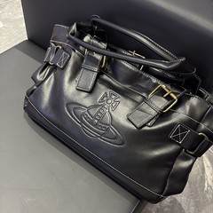 2025年トレンドバッグ ソフトレザー ポータブル ショルダー 通勤 バイクバッグ 大容量 ニッチデザイン 中古トート サターン