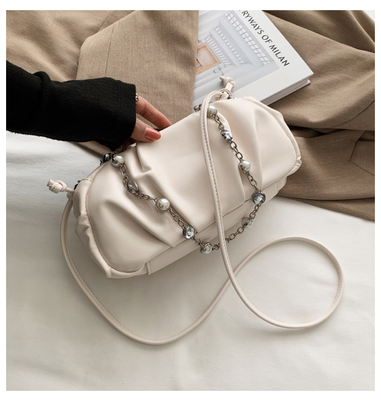 Wholesale Soft Pu Fold Pearl Chain Single Shoulder Handbag Nihaojewelry display picture 57