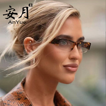 ����˹�İ�����RŮ���Ƹ߼���խ���йŚW�����Է���ƽ�����R���