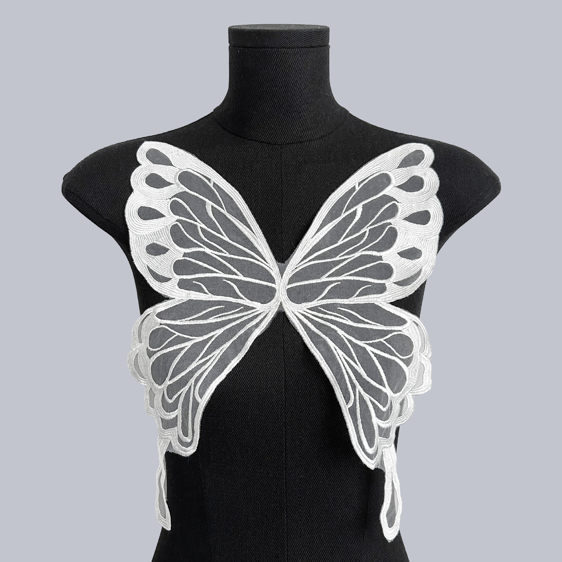 Ventas calientes spot mariposa hilo de malla bordada tela vacía pegada pijama vestido DIY accesorios de decoración