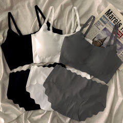 6色のアイスシルクシームレス下着セット、波状エッジのファッショナブルな下着、日本の女の子向け、軽くて裸で通気性があります。
