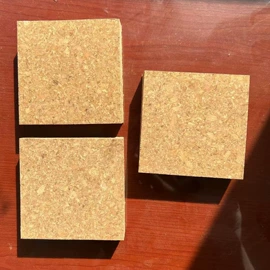 木塞;玻璃瓶;金属盖