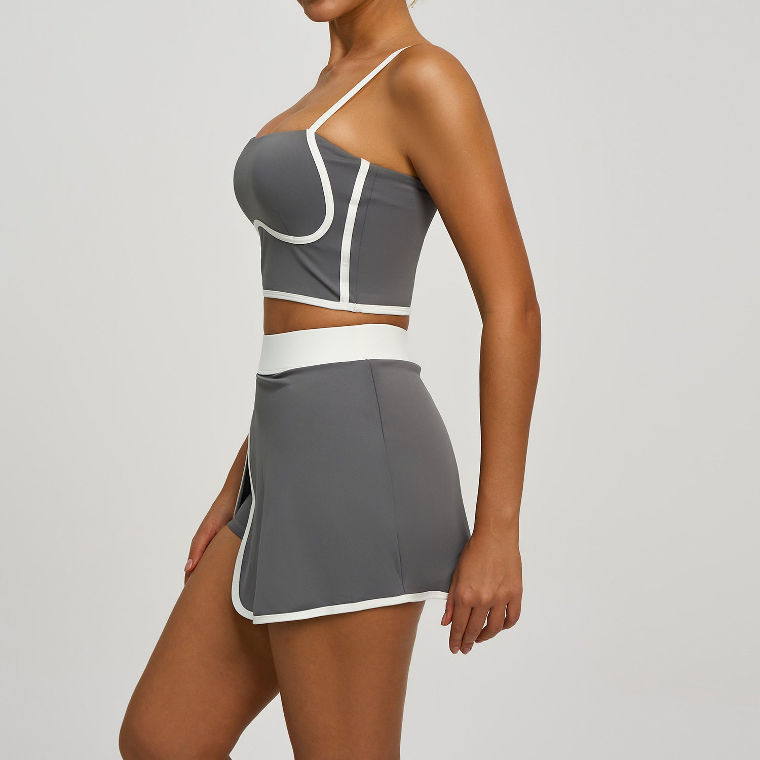 La misma marca de tenis, vestido corto, juego de verano transfronterizo, deportes de verano, corrida al aire libre, fitness