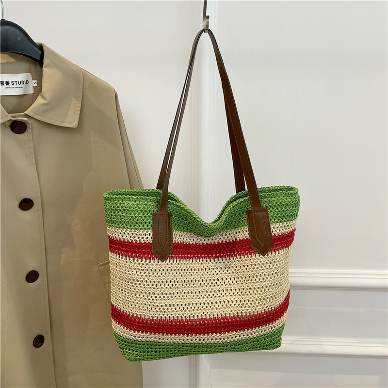 Wholesale of new straw woven bags for Spring 2025, large-capacity cross-border trendy and fashionable tote bags, casual commuting underarm bags undefined