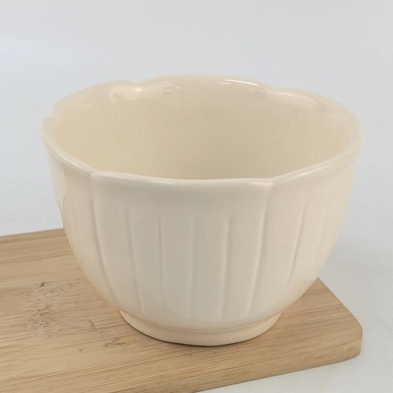 Taza de café de alto valor de pétalos, taza de cerámica de regalo de alto nivel, taza de té de la tarde, taza de Feng Shui de crema