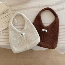 韩系东大门女针织包秋冬手拎包纯色手提包凹造型零钱包毛线背心包