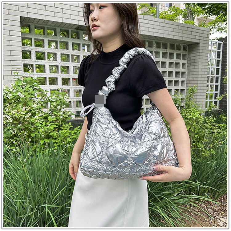 Wandering Cloud Bag Bubble Pleated Shoulder Crossbody Bag Handbag_voghion.com