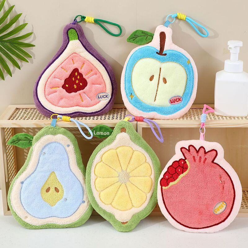 Cute cartoon fruit-shaped hanging hand towel, thickened coral fleece, absorbent, for kitchen, bathroom, and children Cute cartoon fruit-shaped hanging hand towel, thickened coral fleece, absorbent, for kitchen, bathroom, and children