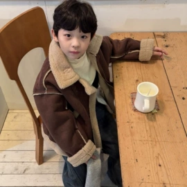 童裤;童T恤;童衬衫