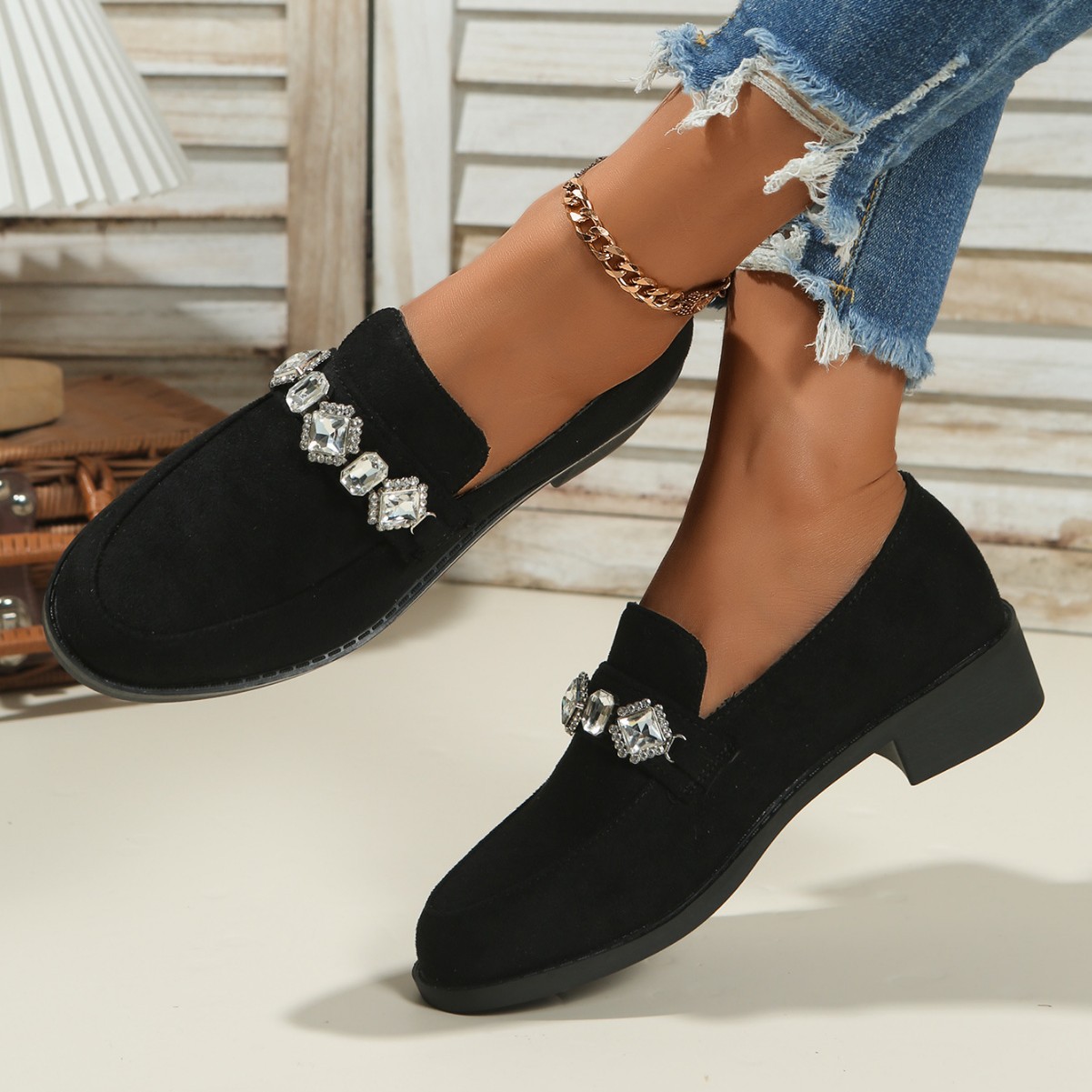 Damen-Slipper aus Wildleder mit Strasssteinen, niedrigem Schaft, britischer Stil, Blockabsatz, Loafer in Übergrößen, Herbstneuheit_voghion.com