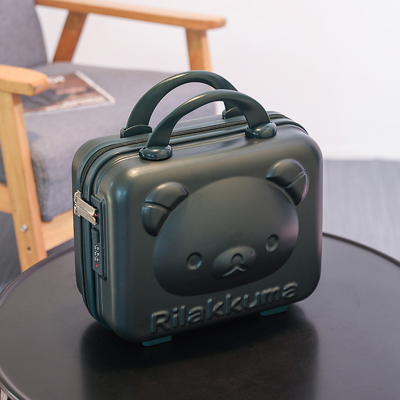 짙은 녹색