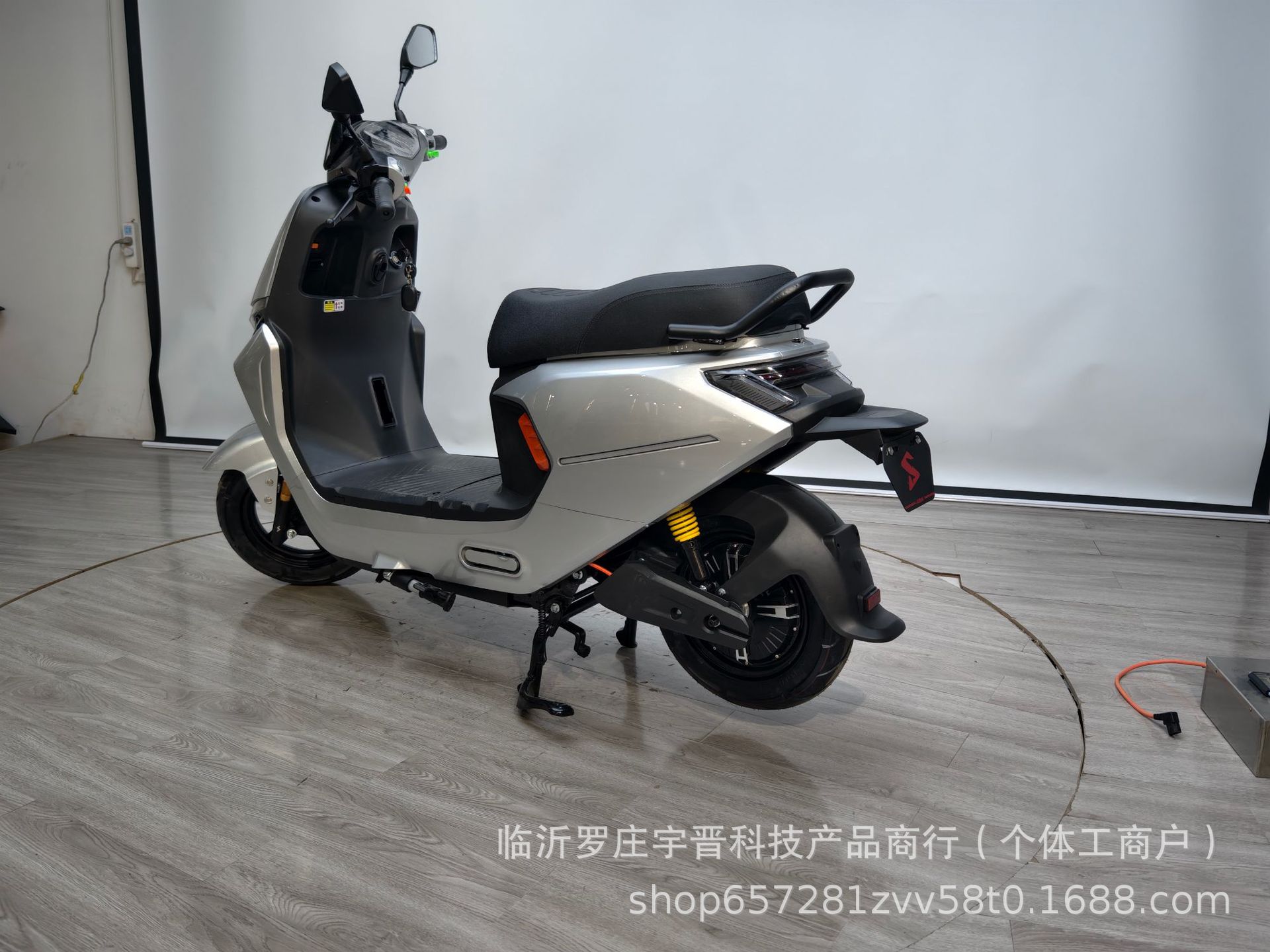 Overseas Electric Scooter Export High Power Adult Electric Motorcycle