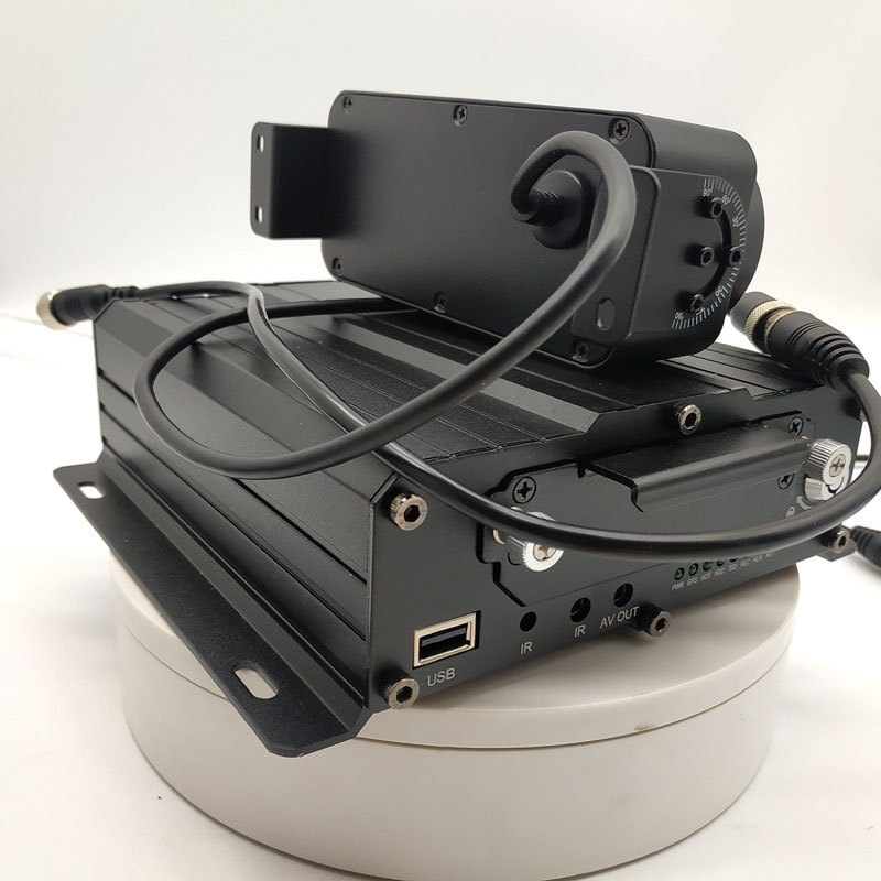 广东锋莱大巴公交硬盘录像机厂家 960p高清4路 8路 带4G GPS