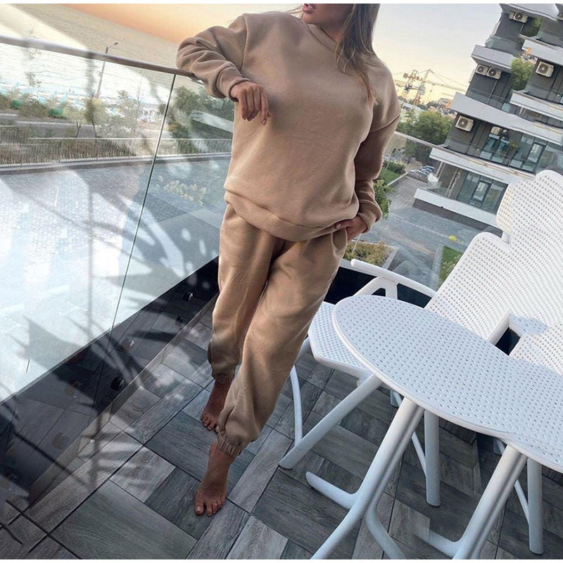 Ladies Athleisure Sweatshirt
