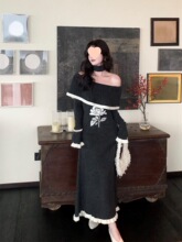 韩国2025大圆领围脖花朵羊毛针织连衣裙女冬喇叭袖收腰A型打底裙