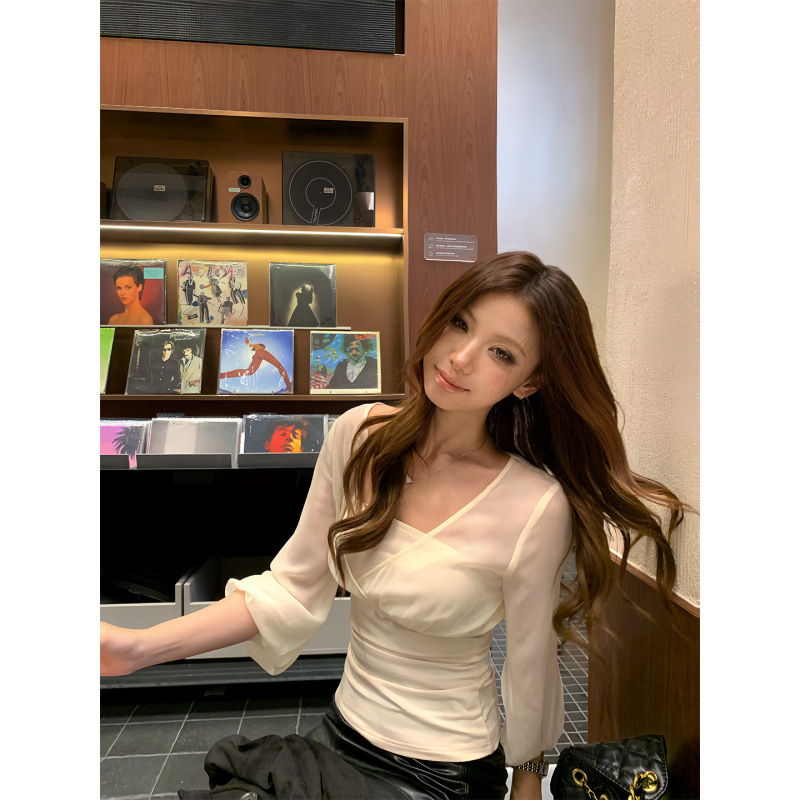 法式温柔风白色网纱长袖T恤女早秋季绝美单穿收腰显瘦超好看上衣