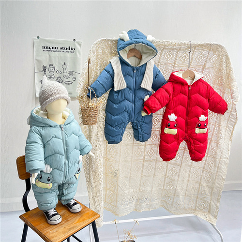 Infant jumpsuit in winter with velvet thick suit, baby climbing suit, girl newborn going out, Class A safety