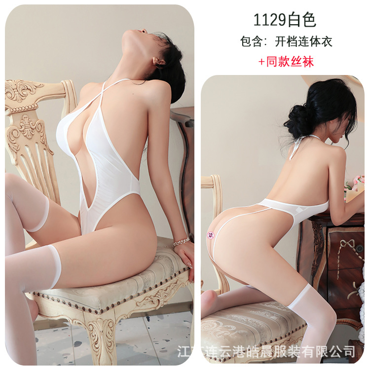 흰색 + 어울리는 스타킹