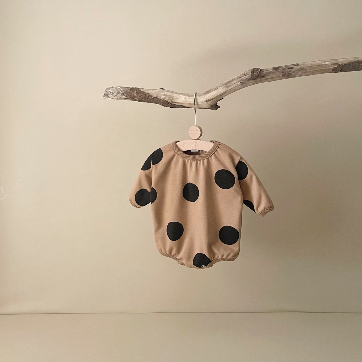 Cross-border Spring and Autumn Newborn Triangle Romper Baby Polka Dot Round Neck Long Sleeve Infant Sweater Onesie