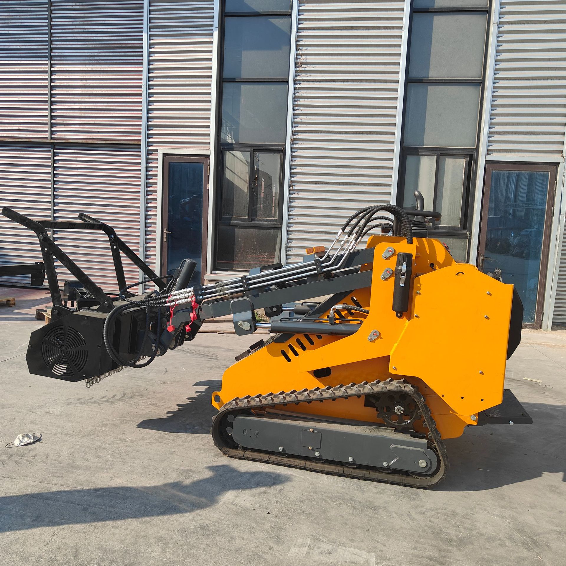 出口款园林扩荒割草机 养殖场铲土装载 多用途开荒灌木割草装载机