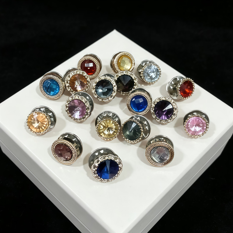 Anti-Exposure Brooch, No-Sew Clothing Button, Girly Clothing Fixer, Cardigan Rhinestone Pin, Collar Pin