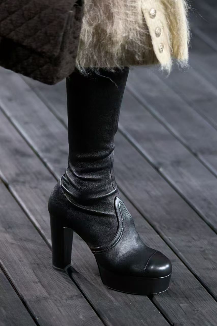 Stora högklackade vattentäta platåstövlar med elastiska klackar höst- och vinterhöga stövlar runda stövlar för kvinnor smala stövlar_voghion.com