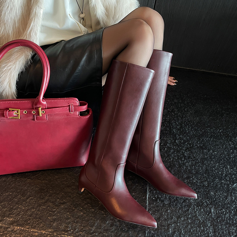 Leg-Enhancing ~ Cat Heel Knight Boots 2025 Autumn New Cowhide Slimming Long Boots with Small Pointed Toe and Loose Fit