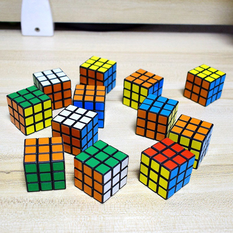Mini 3CM Cubo Rubik de tercer orden para niños creativos pequeños juguetes de cubo Rubik para estudiantes de primaria regalo de recompensa empujar regalos transfronterizos image 3