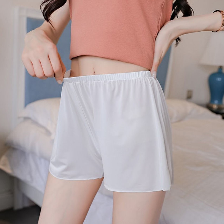 하얀색