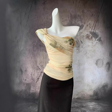 �^ ����S�{˹б������ϣ�D�ͮ�¶��W����ӡ����ɫ�������ñ���