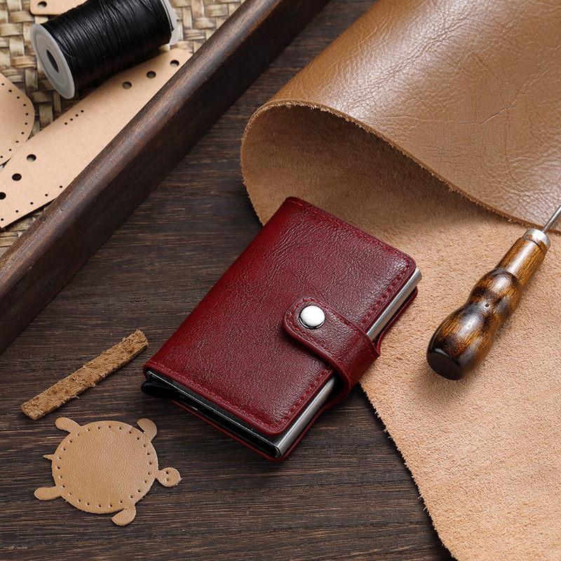 Nuevo tipo de metal automático pop-up bolsa de tarjetas para hombres y mujeres, cartucho anti-magnetizado, caja de tarjetas exquisita y simple, ultra-delgada