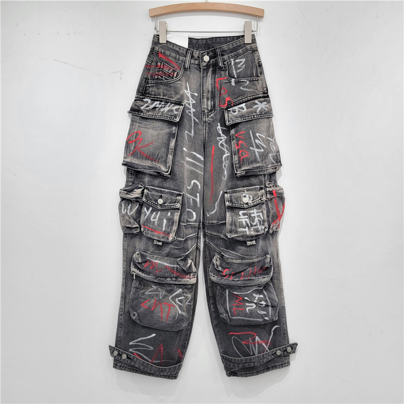 2024 new personalized painted graffiti multi-pocket decorative closed European and American street fashion tooling straight jeans for women 2024 new personalized painted graffiti multi-pocket decorative closed European and American street fashion tooling straight jeans for women