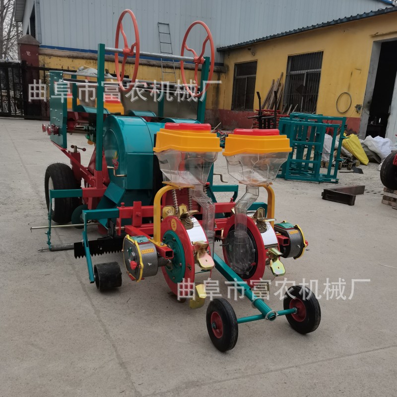 2行谷子玉米覆膜播种机 膜上打孔种植机 多功能覆膜全膜播种机