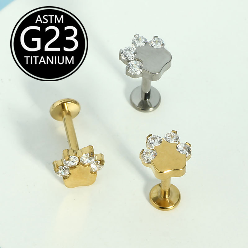 16G labret stud size and finish detail