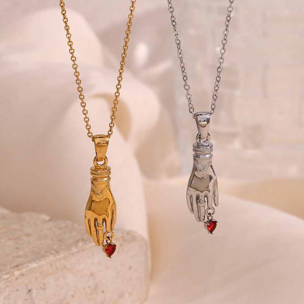 Pendant Necklace Classification 304 Stainless Steel Chain Material cable chain Chain Type Wholesale Jewelry Retro Hand Heart Shape 304 Stainless Steel Rhinestones 18K Gold Plated Plating Inlay Pendant Necklace Cable Chain