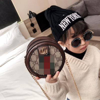 儿童背包2021新款韩版斜挎包韩版字母链条单肩包儿童零钱包