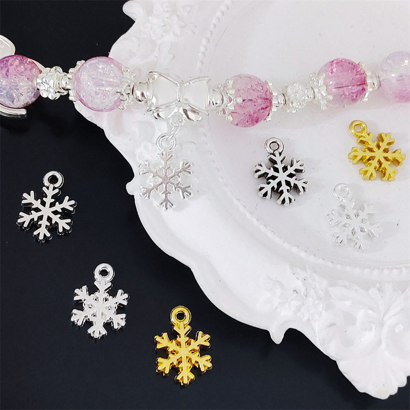 Bright Silver Snowflake Pendant Xizang Silver Tassel Pendant Alloy DIY Bracelet Beaded Accessories Ancient Silver Bracelet Beaded Material Bright Silver Snowflake Pendant Xizang Silver Tassel Pendant Alloy DIY Bracelet Beaded Accessories Ancient Silver Bracelet Beaded Material